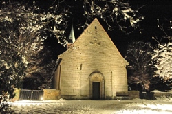 Jürgen Meyer - Kapelle Belsen bei Nacht